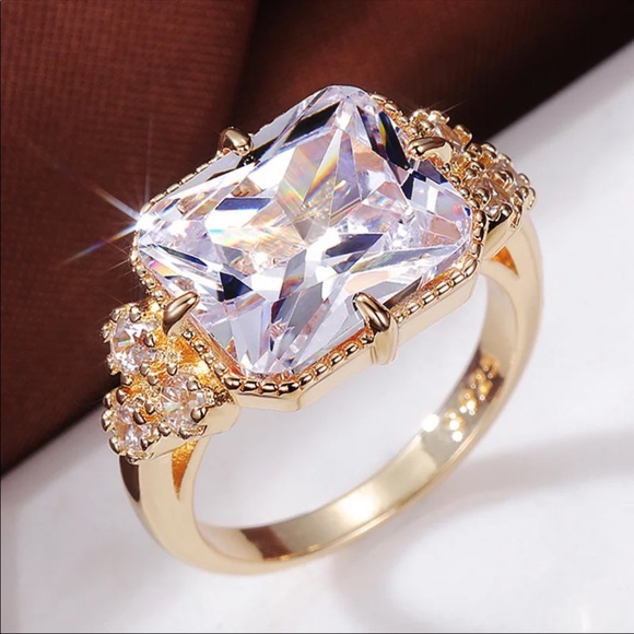 New 925 Silver Vintage Noble Yellow Gold CZ Ring - Picture 6 of 7